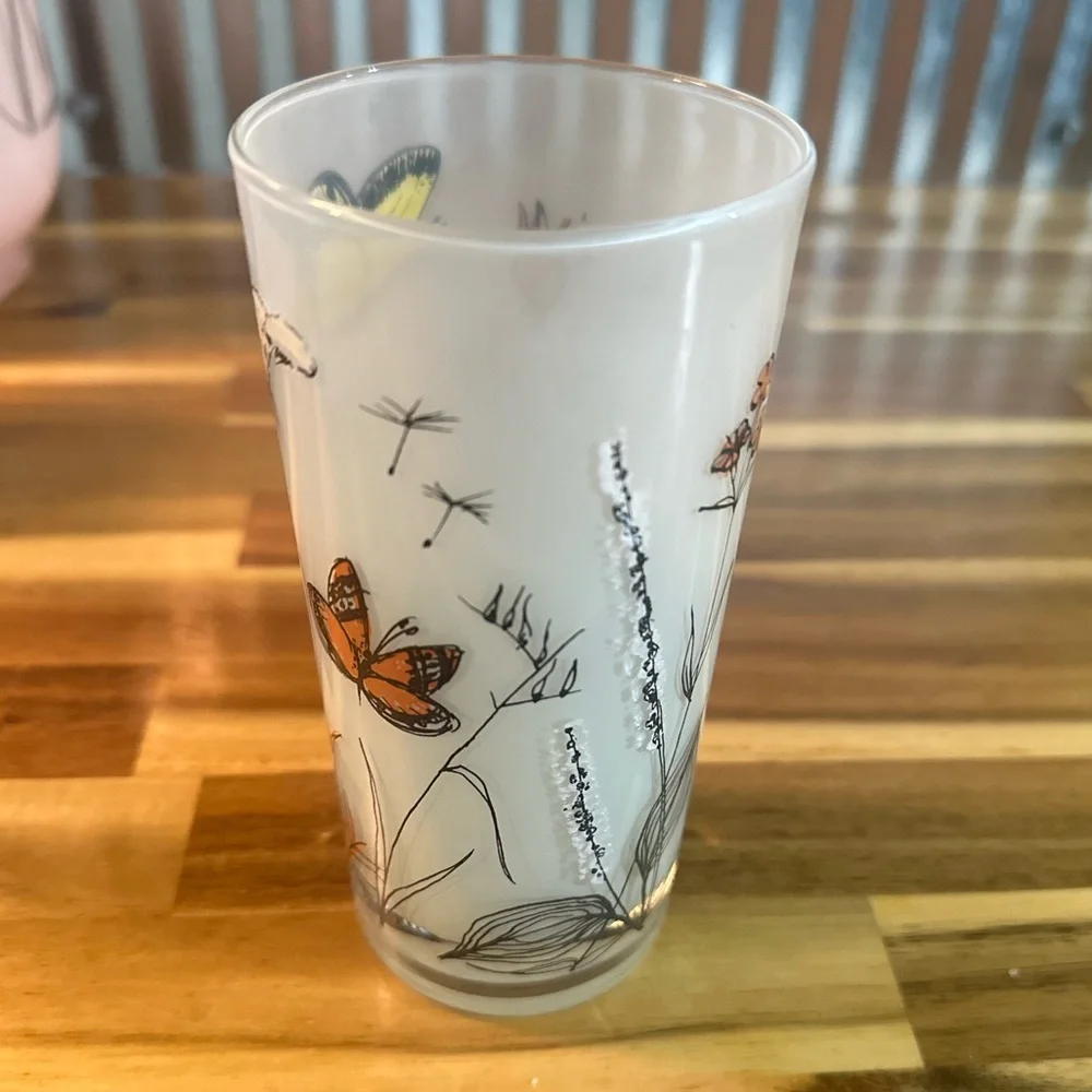 Perfect condition Vintage Gay Fad Meadow from the Gaite collection(Butterflies) - Picture 6 of 9